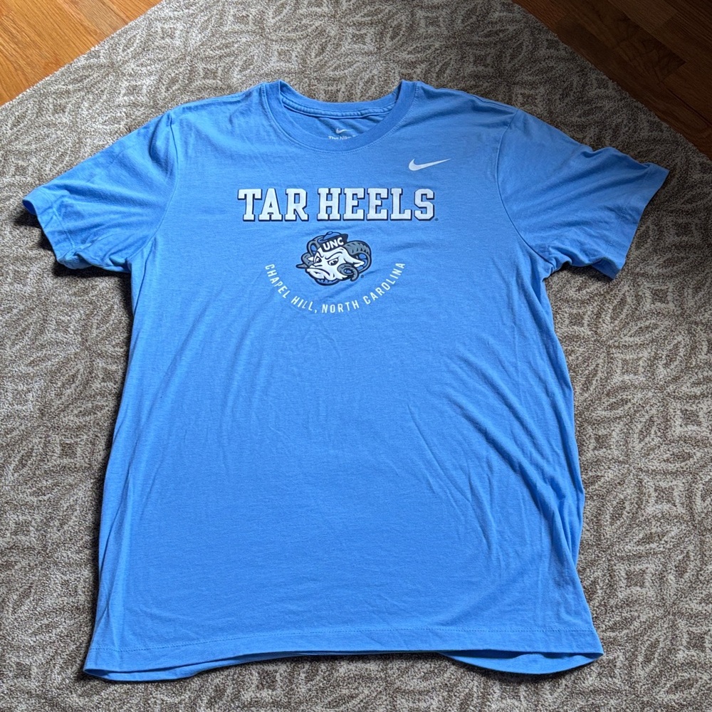 Nike Men's Light Blue Tar Heels Tee